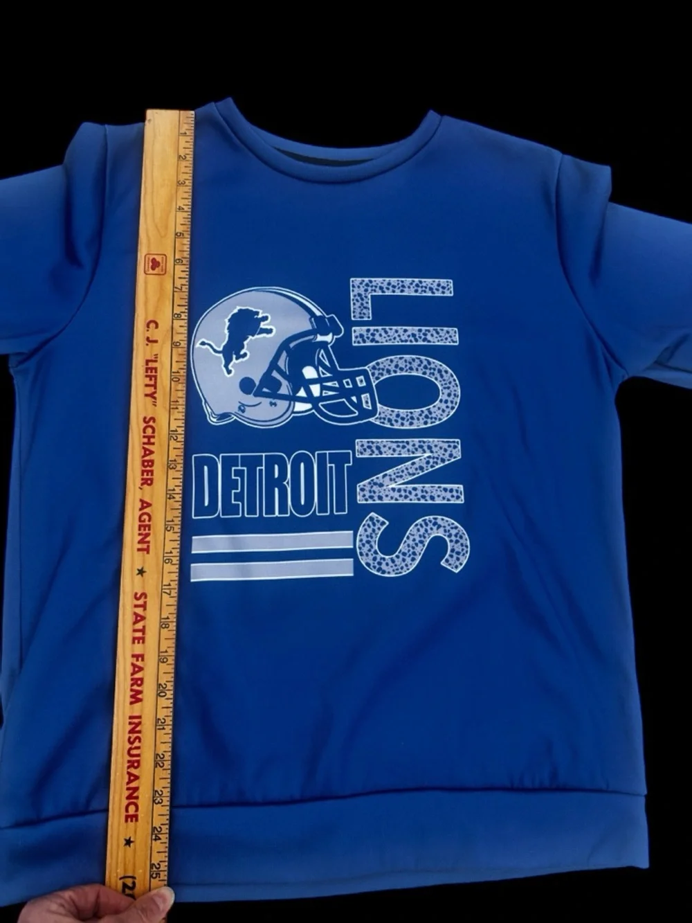 Detroit Lions sweatshirt EUC blue sheen white fleece interior women's medium